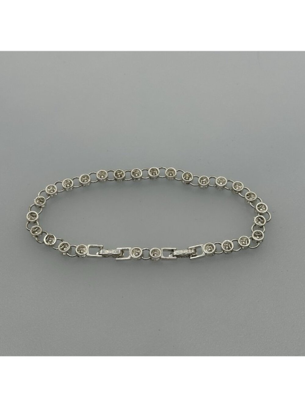 Vintage Avon Silver Tone Tennis Bracelet Clear Rhinestones w/ Extender - Picture 6 of 6